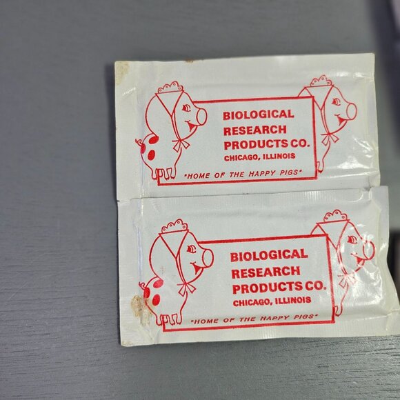 Vintage Soap & Tissue Collection With Camay & Doeskin - Picture 2 of 10